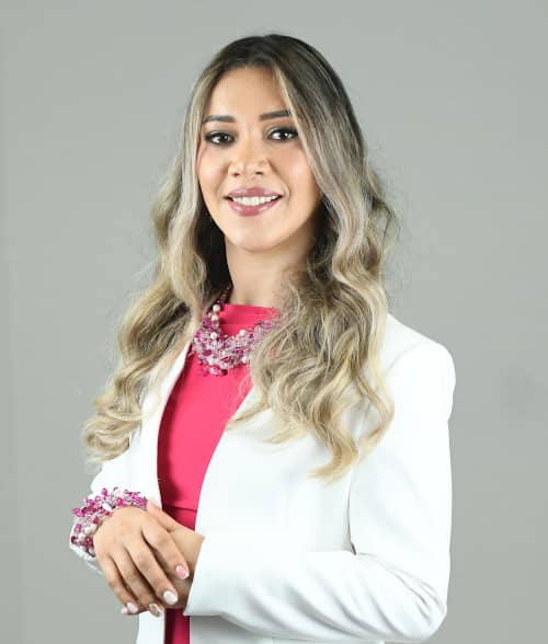 Jeniferth Villalobos, estilista profesional
