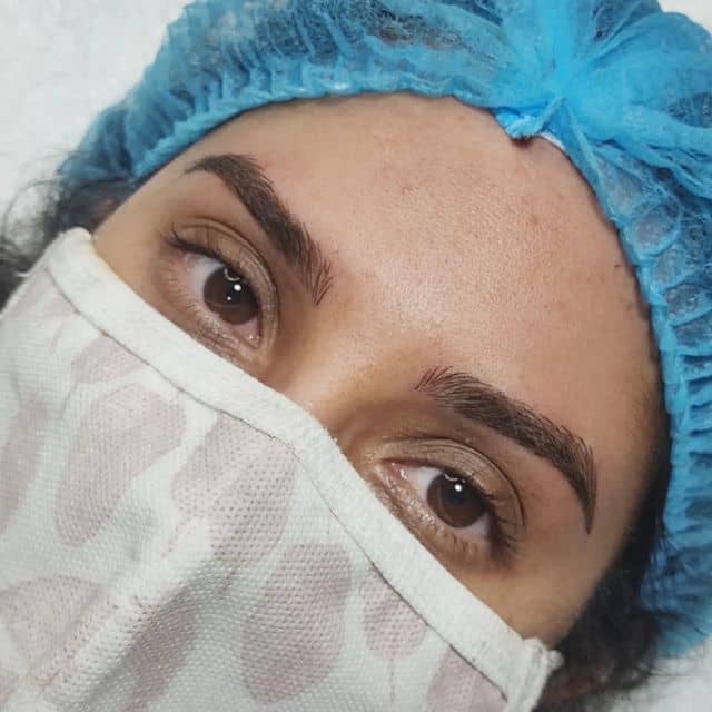 Cejas semipermanentes efecto polvo